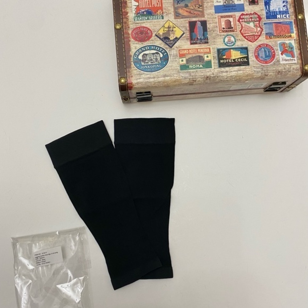 15-20 MMHG: Black COMPRESSION LEG SLEEVES (NYLON), Sz. M